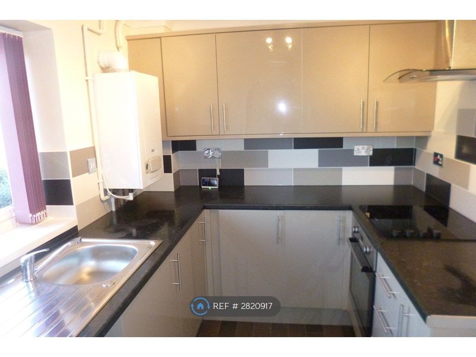 Property photo 2 of 11