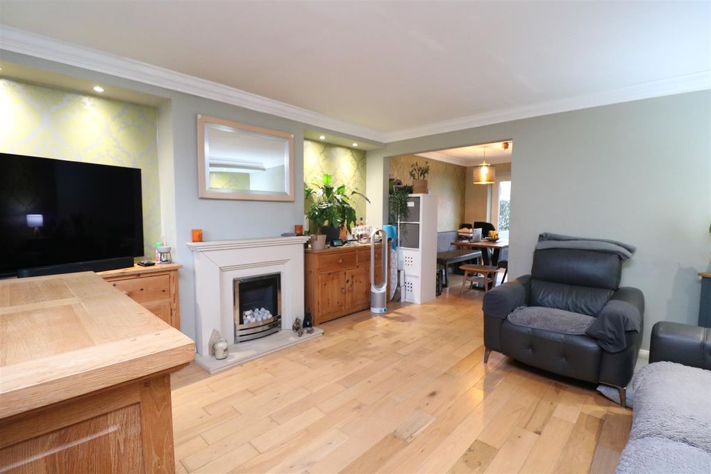 Property photo 3 of 12 Img_6584.Jpg