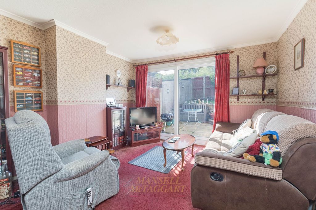 Property photo 3 of 18