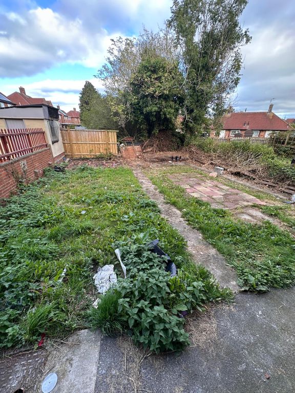 Property photo 2 of 8