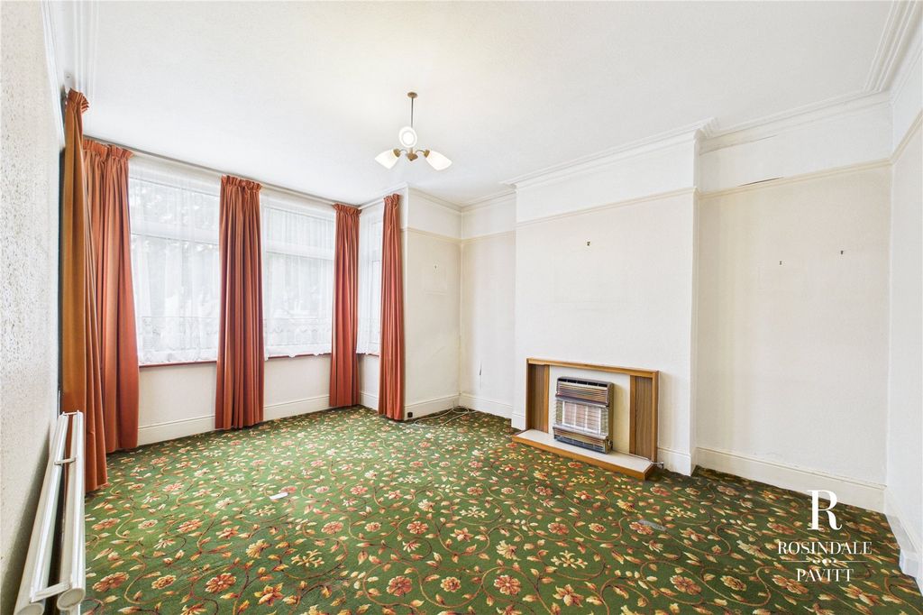 Property photo 2 of 15 Picture No. 22