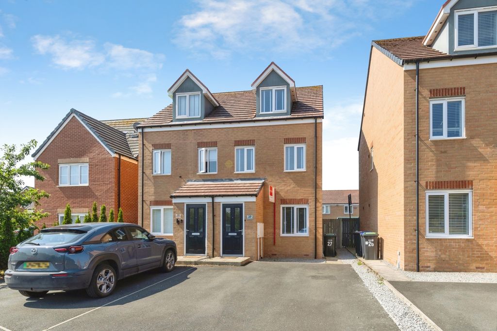Property photo 1 of 18 Pbox-Img.Jpg