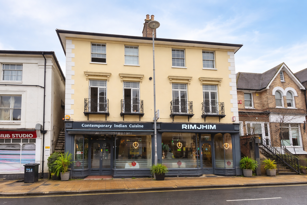 Property photo 2 of 8