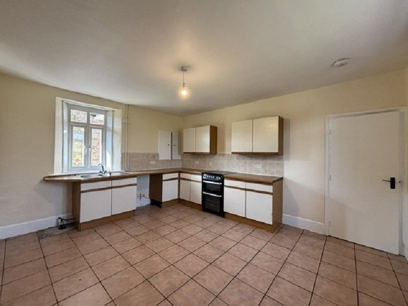 Property photo 3 of 12 Kitchen-Diner