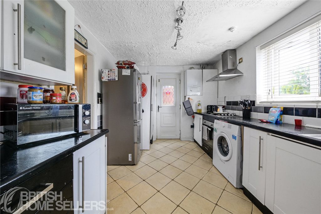 Property photo 2 of 13 Picture No. 29