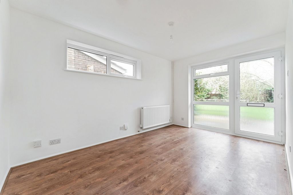 Property photo 3 of 15 Pbox-Img.Jpg