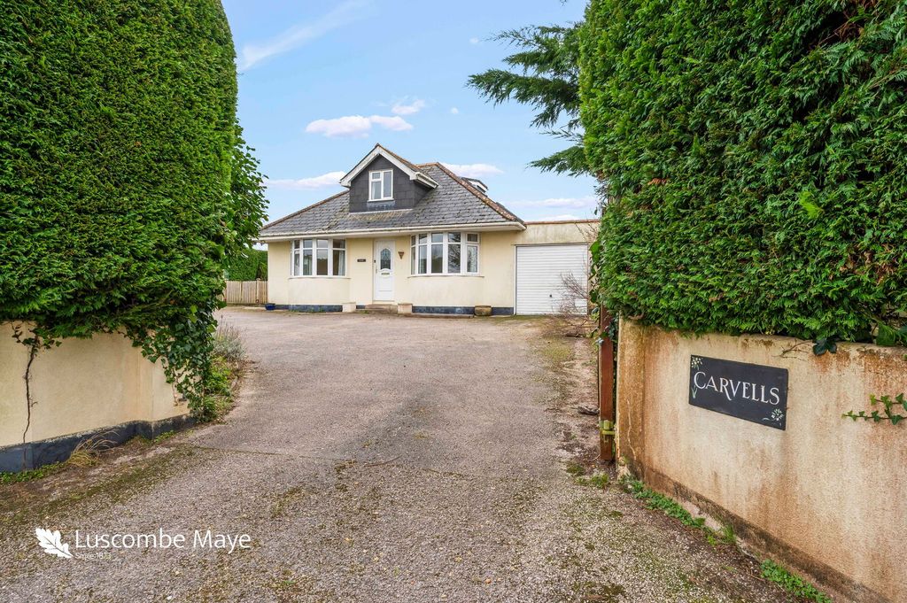 Property photo 2 of 14