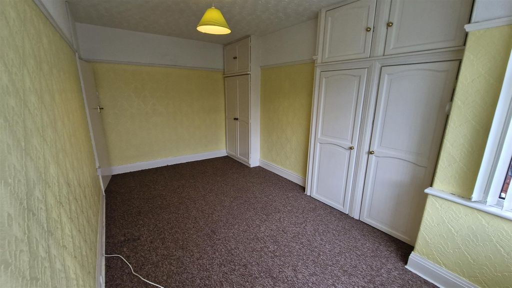 Property photo 3 of 8 20260427_121752.Jpg