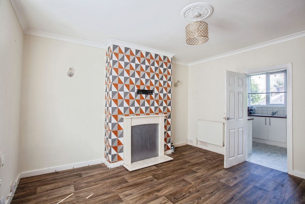 Property photo 1 of 19 Pbox-Img.Jpg