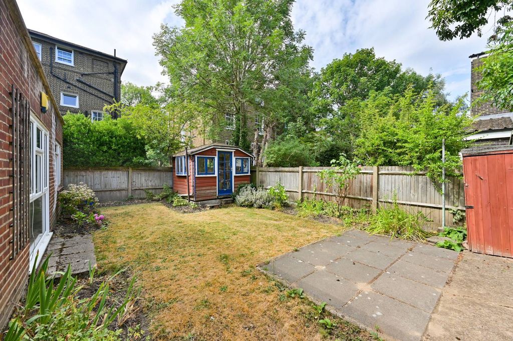 Property photo 3 of 21