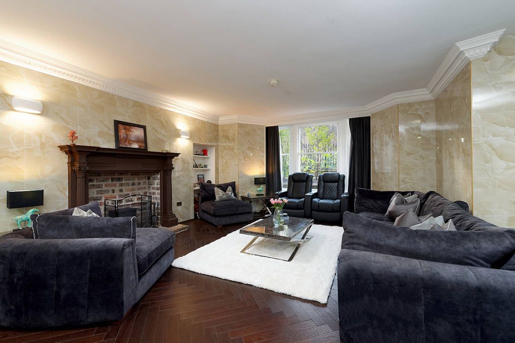 Property photo 2 of 25