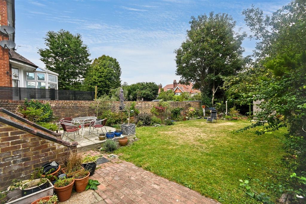 Additional image 24 of 3 bed flat for saleArlington Road, Eastbourne BN21