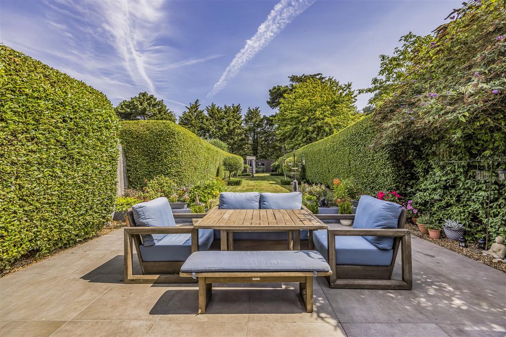 Property photo 2 of 26 Beech Cottage, West Ashling Road, Hambrook-Portico