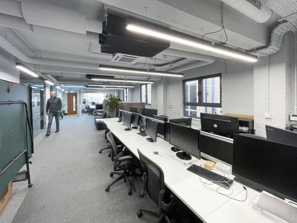 Property photo 2 of 4 Kendrick Mews South Kensington Sw7 Building For Sale West London 15 Rm Office.Jpg