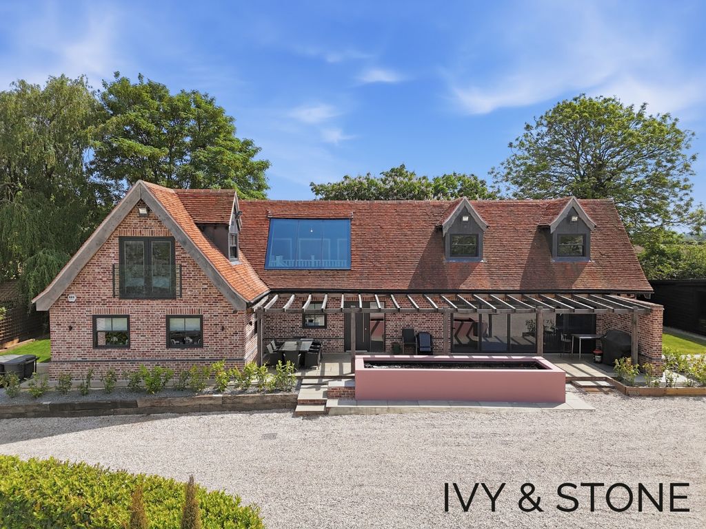 Additional image 11 of 3 bed detached house for saleChalk Lane, Harlow, Essex CM17