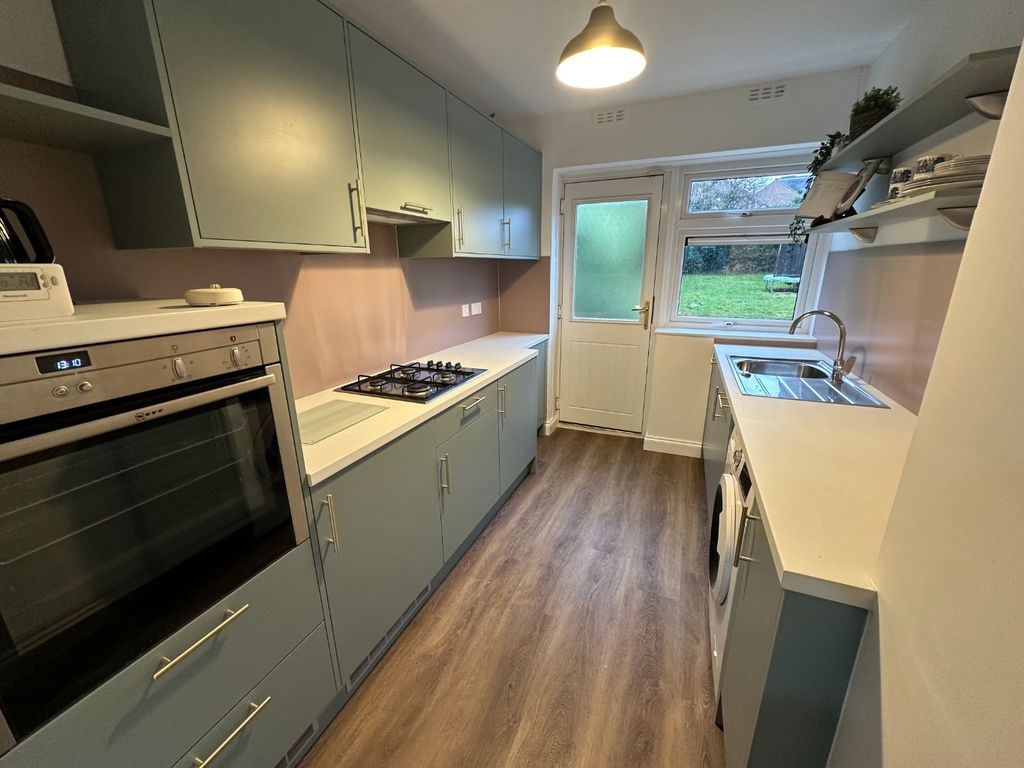 Property photo 3 of 10 2833113