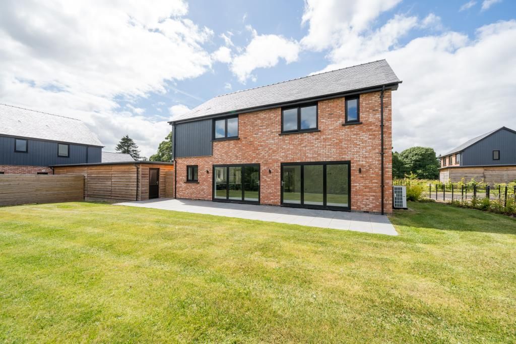 Property photo 2 of 13 External View