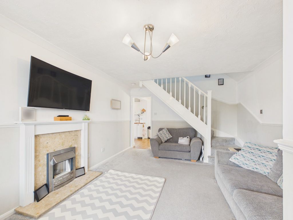 Property photo 2 of 18 5454944