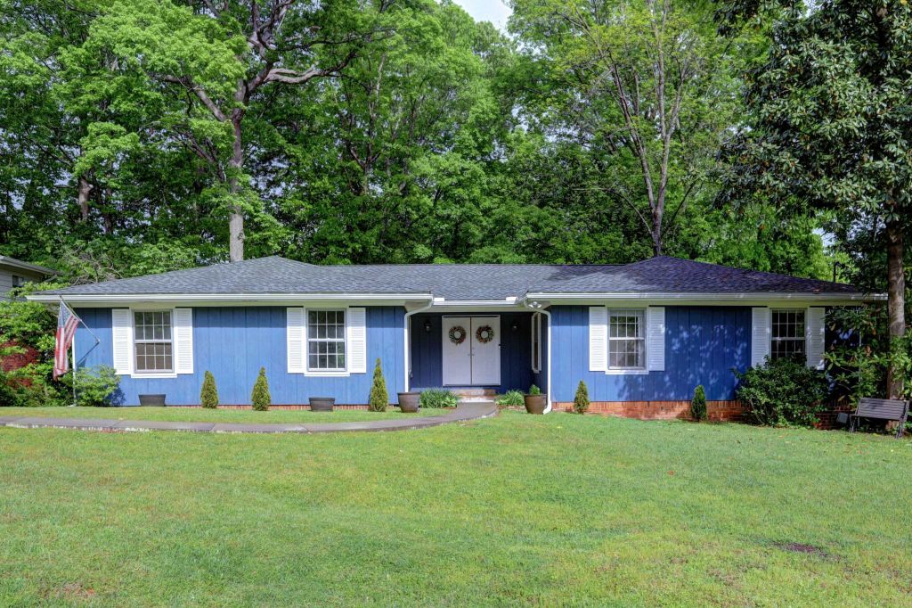 Property photo 1 of 25