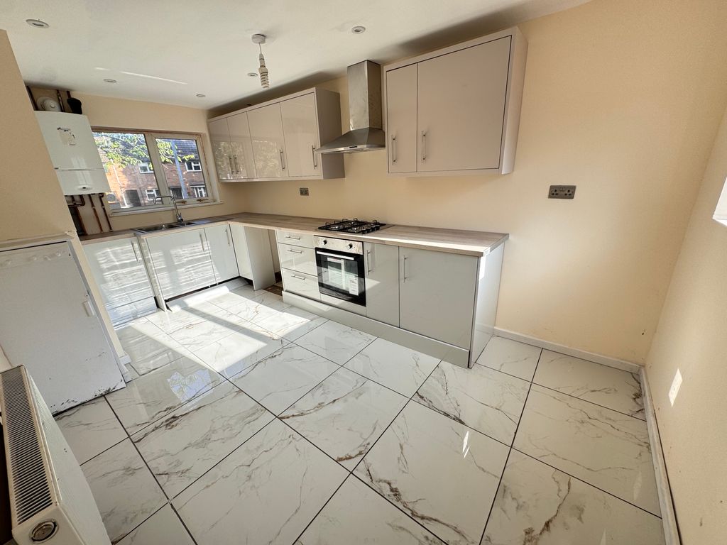 Property photo 3 of 9 Img_9842