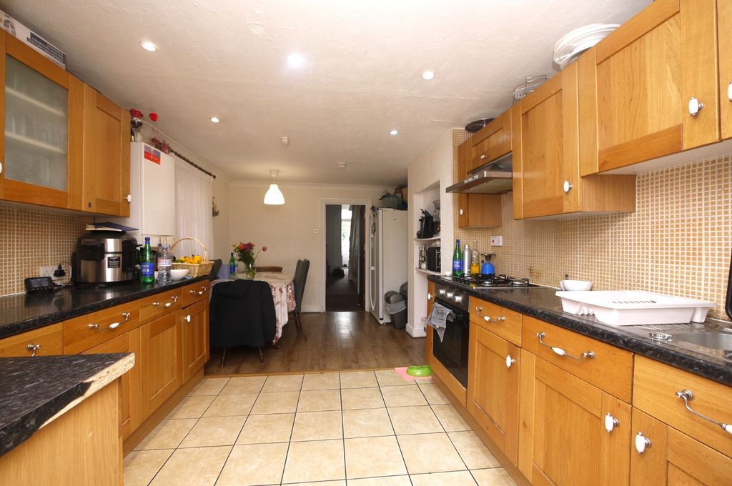 Property photo 3 of 9 1060504