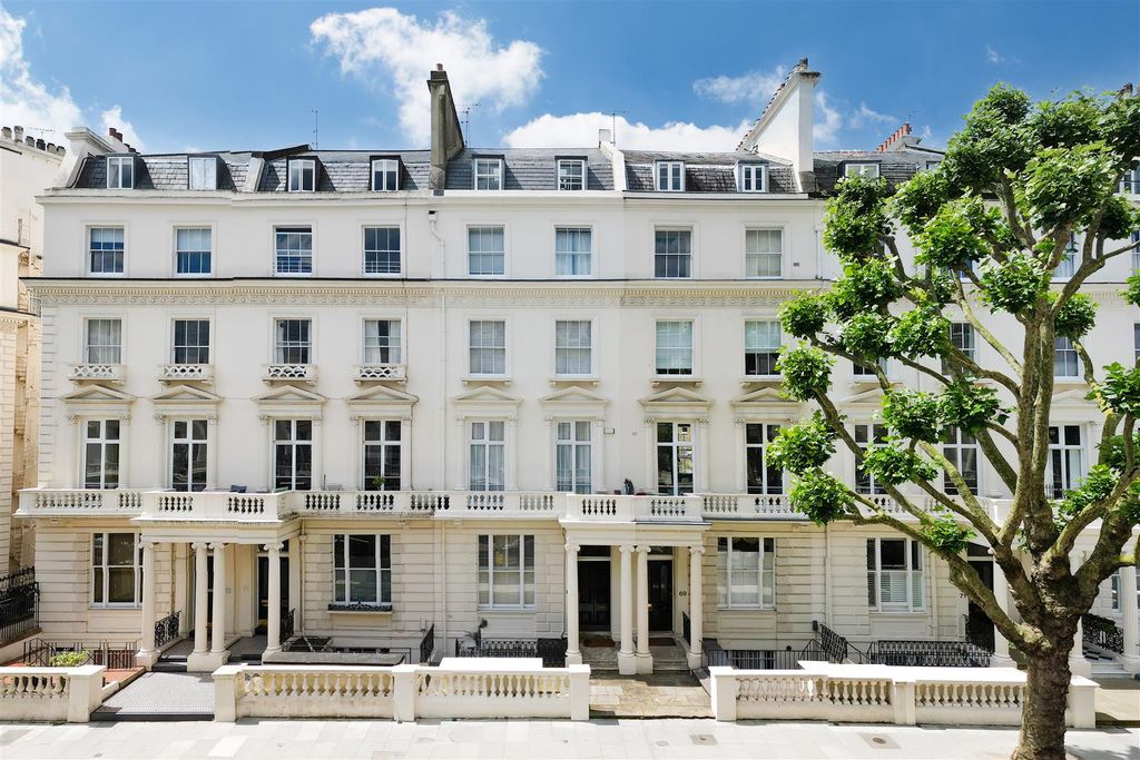 Property photo 2 of 18 External 210624.Jpg