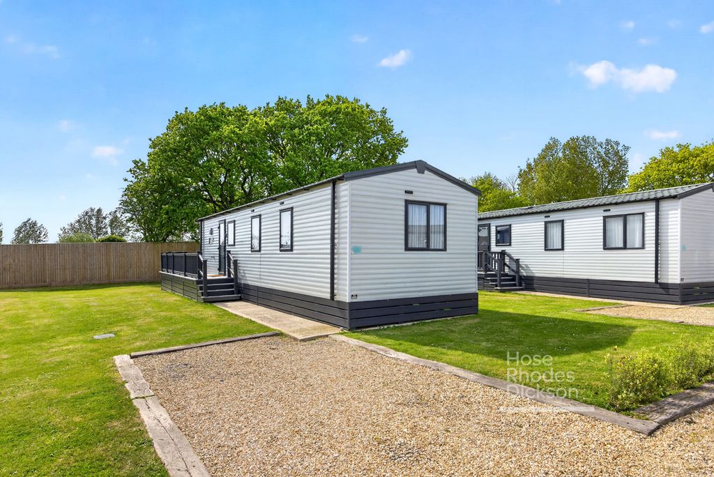 Property photo 2 of 16 Pbox-Img.Jpg