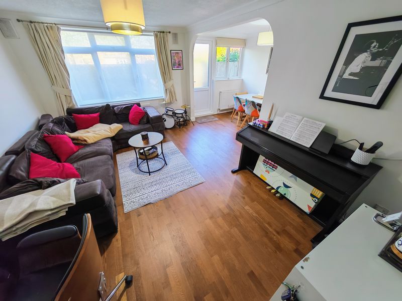 Property photo 2 of 11 Photo 9