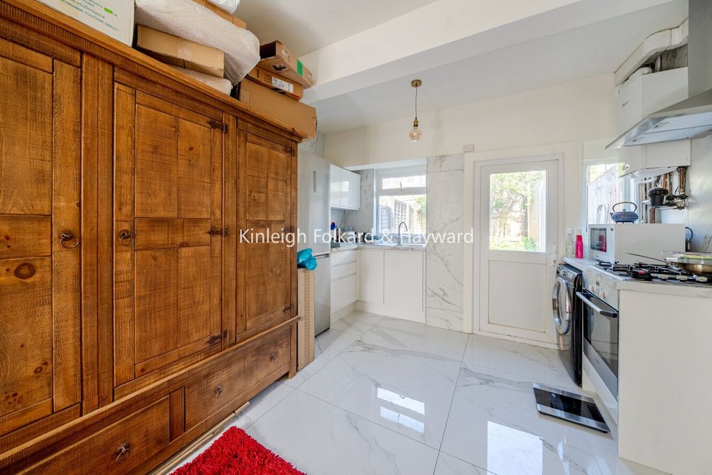 Property photo 1 of 5 Picture No. 08