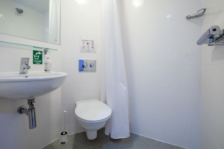 Property photo 3 of 9 310376