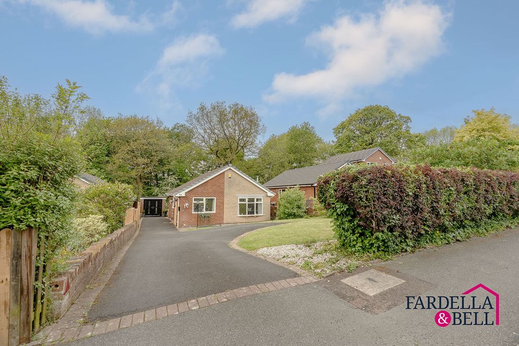 Property photo 1 of 16