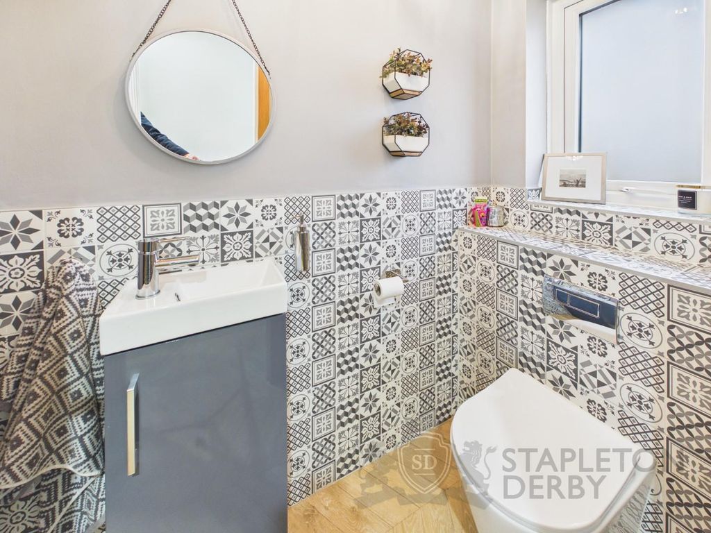 Property photo 3 of 38 Cam04720G0-Pr0200-Still005.Jpg