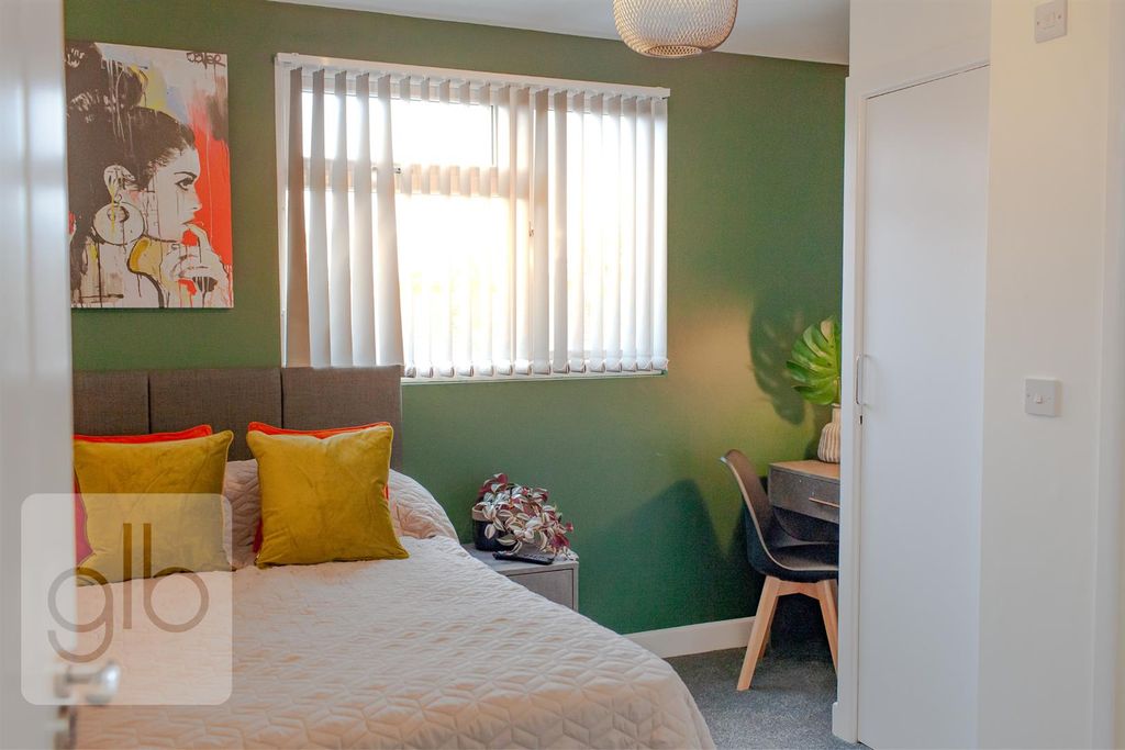 Property photo 1 of 8 3.Png