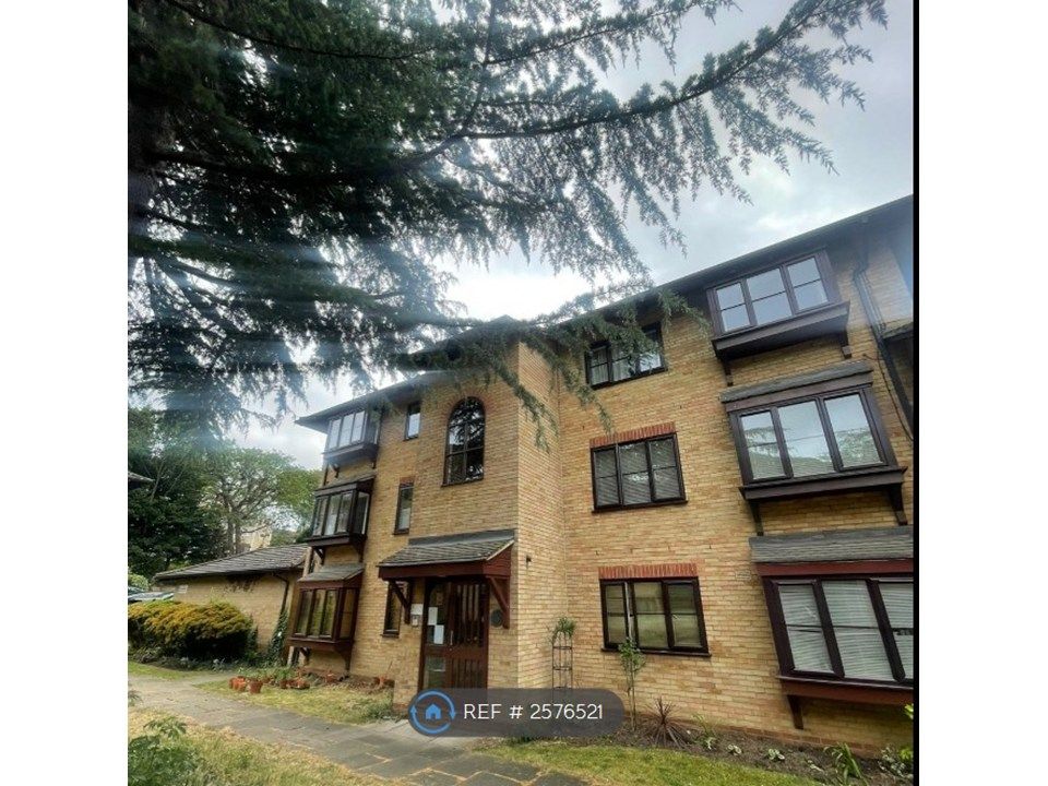 Property photo 1 of 6 Hallingburycourt