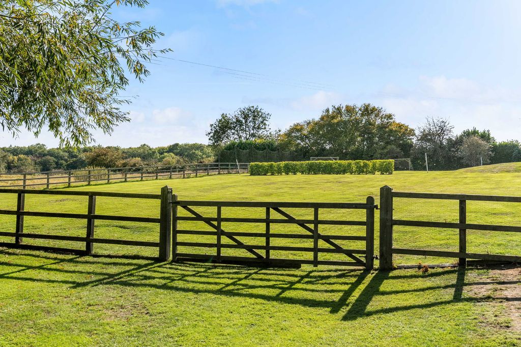 Property photo 3 of 74