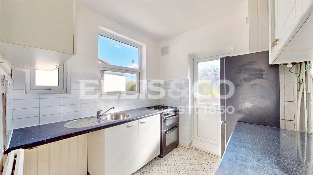 Property photo 2 of 15 Picture No. 03