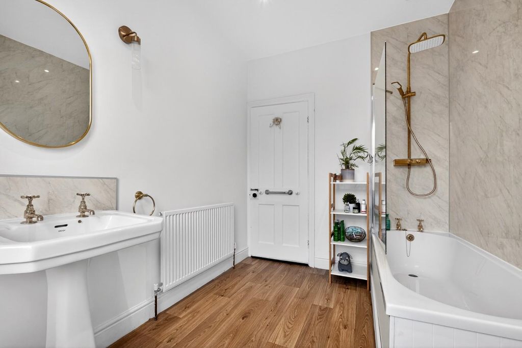 Property photo 3 of 21 Pnmb0418.Jpg