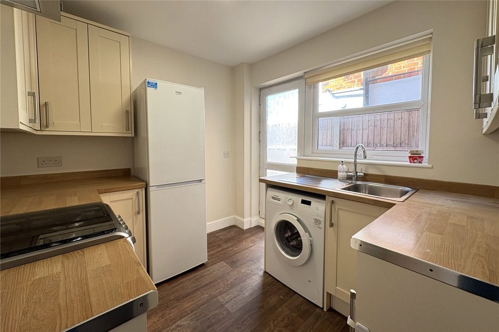 Property photo 2 of 11 Picture No. 09