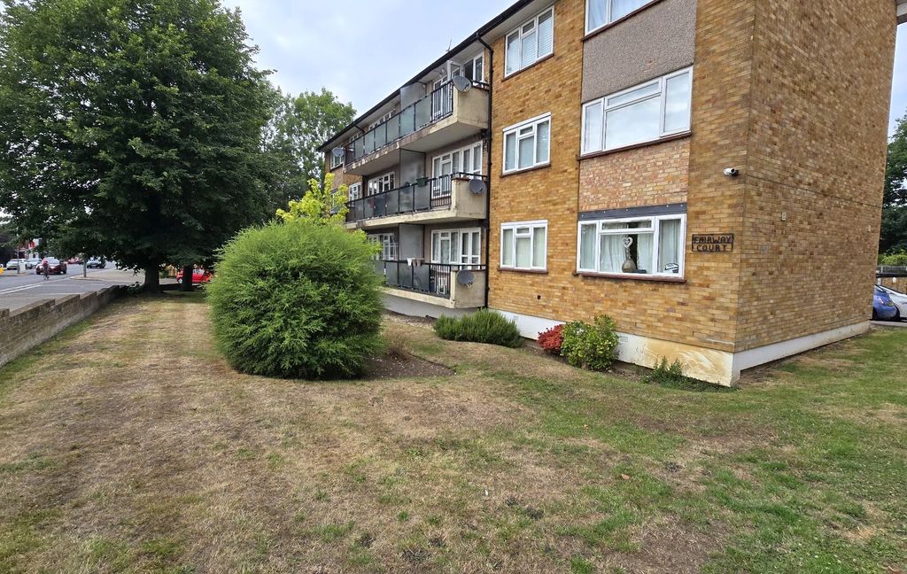 Property photo 1 of 12