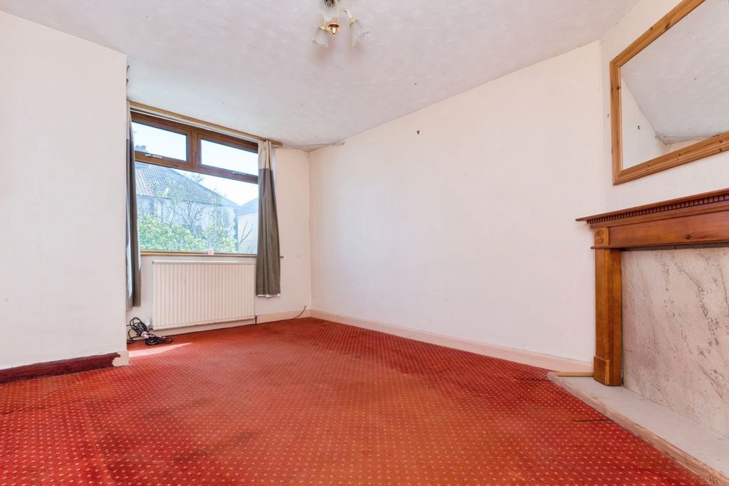 Property photo 2 of 15 Living Room