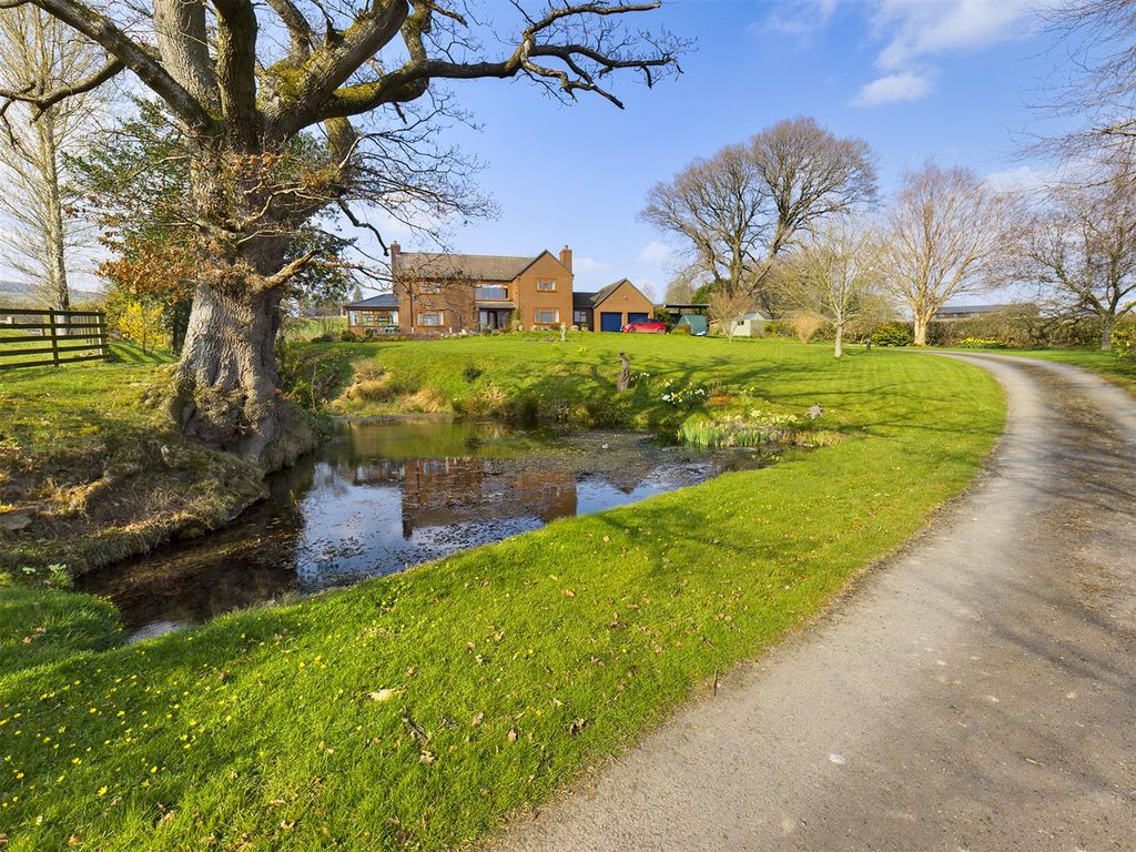 Property photo 1 of 18 Cam00637P1-Pr0125-Still07.Jpg