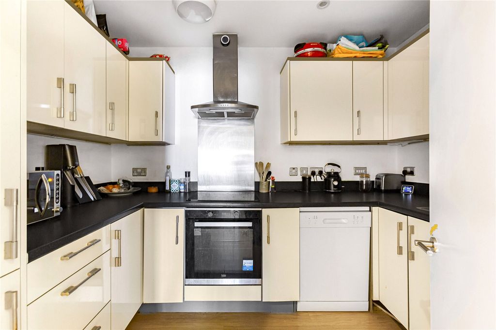 Property photo 2 of 17 Kitchen