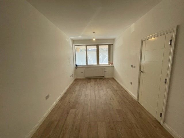 Property photo 2 of 5 4