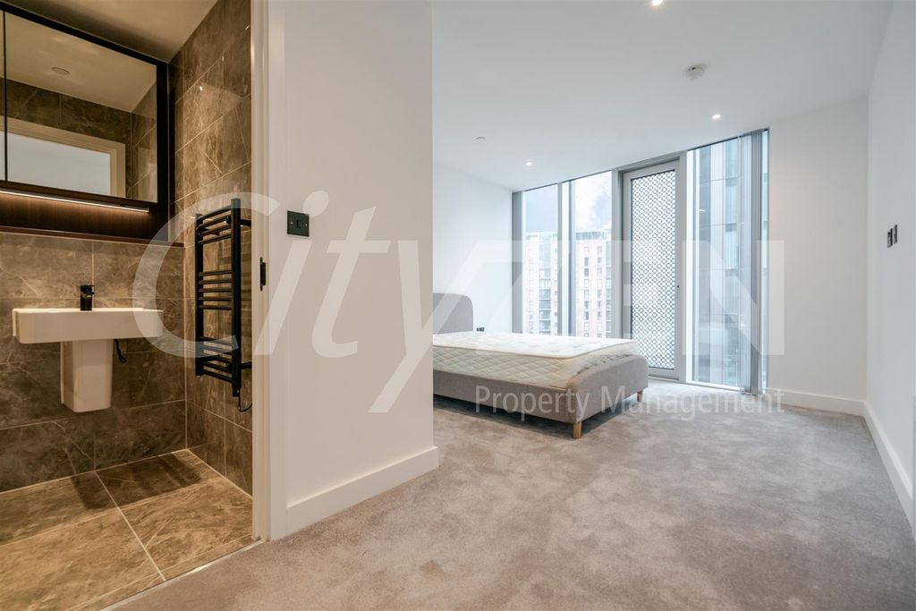 Property photo 3 of 23 Bedroom