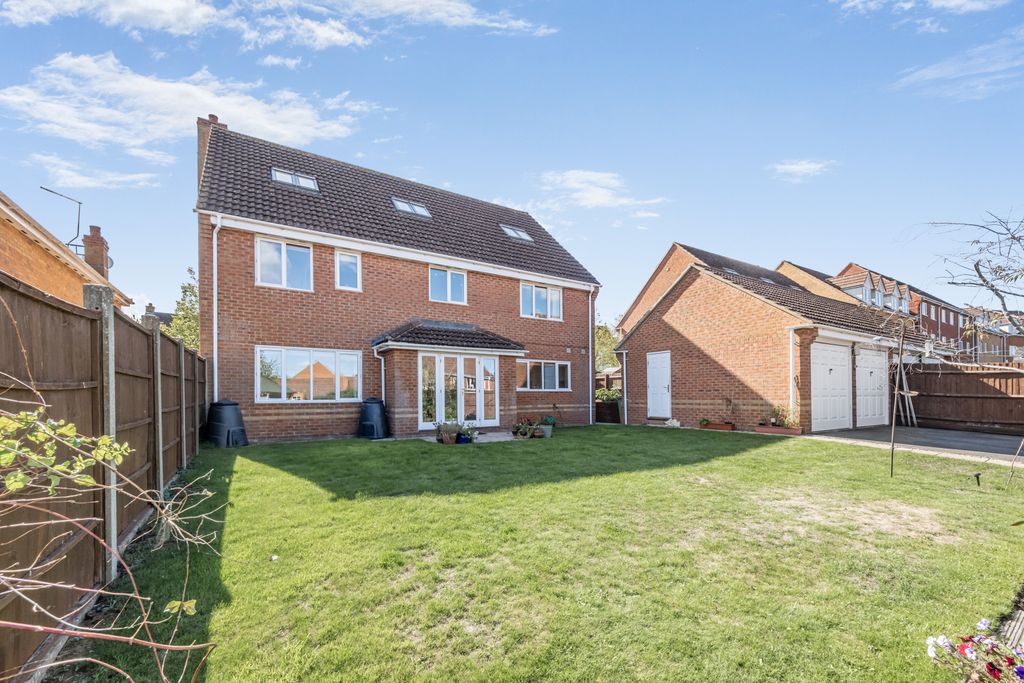 Property photo 3 of 20