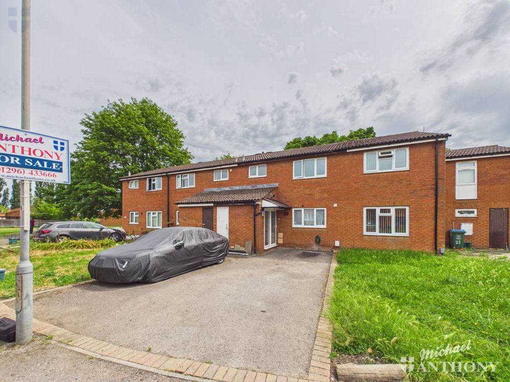 Property photo 1 of 15 Cam03852G0-Pr0679-Still004-Thumbnail-H750-70
