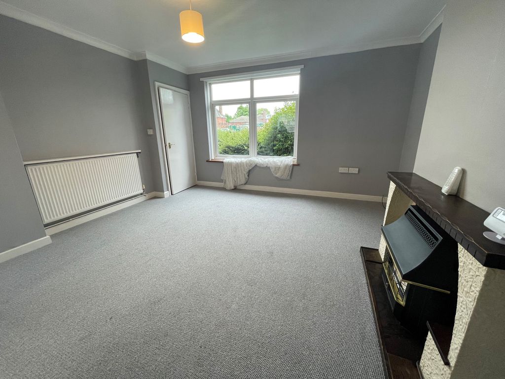 Property photo 3 of 9 Living Room