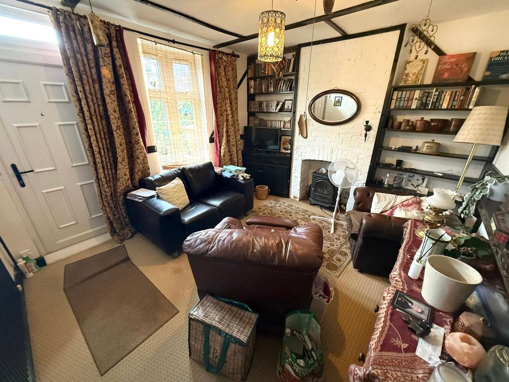 Property photo 3 of 8