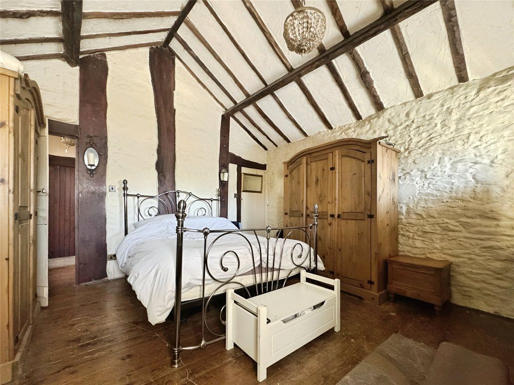 Property photo 2 of 12 Bedroom 1