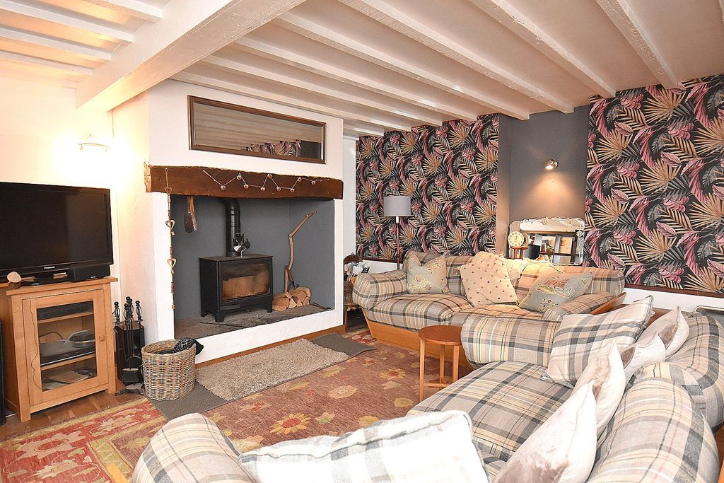 Property photo 2 of 15 Picture No. 03